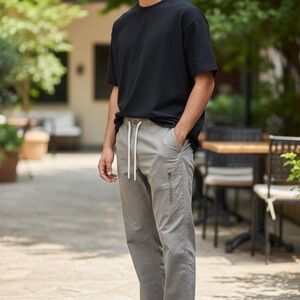 Vuori Men's Gray Joggers